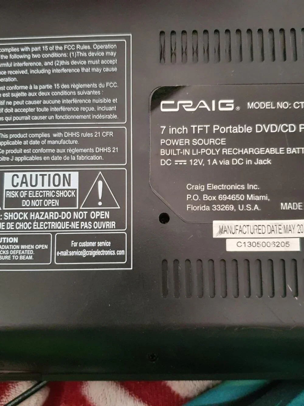 Craig Blue Portable DVD/CD Player 7-inch Swivel Screen CTFT716